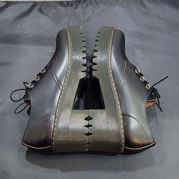 BRAND NEW DR MARTENS LEONA LOW BLACK VINTAGE SMOOTH HEELED SHOES - Picture 13 of 16